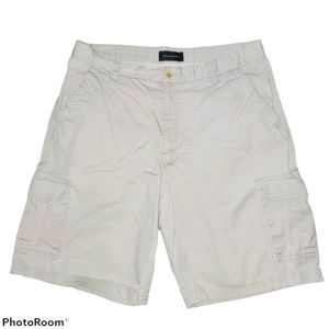 Croft and Barrow Men's Tan Cargo Shorts with Velcro Pocket Closure 409